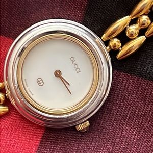 Nice Gucci watch, in great condition gold and silver tone,
